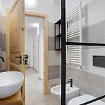 4 Apartament