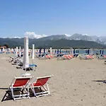 Διαμέρισμα 4 *
