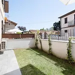 Apartment 4