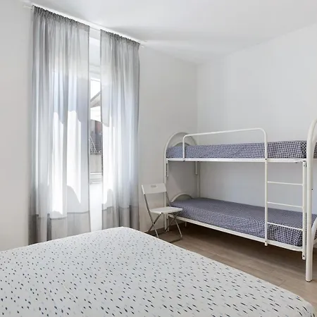 4 * Ameglia