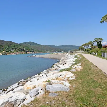 4 * Ameglia