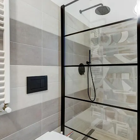 4 * Ameglia